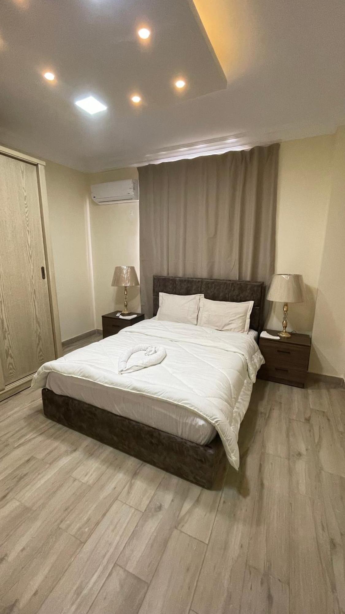 High Deluxe Apartment In Private Villa In New Il Cairo Esterno foto